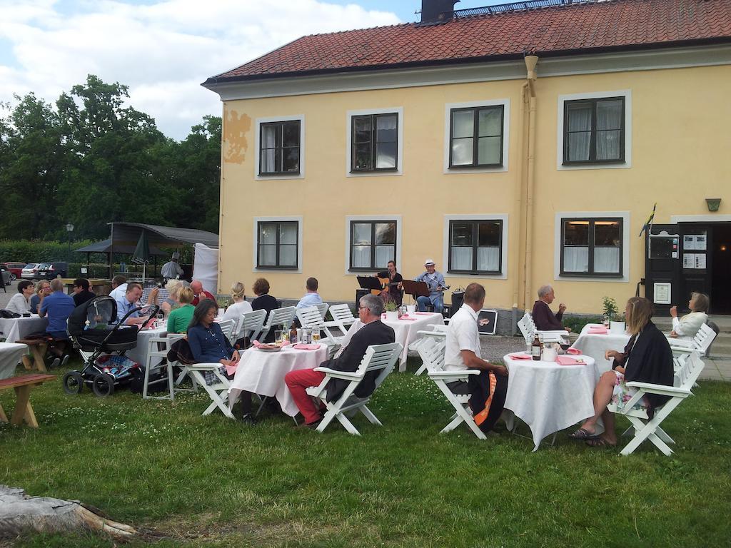 Vagnhärad Tullgarns Vardshus Bed & Breakfast エクステリア 写真