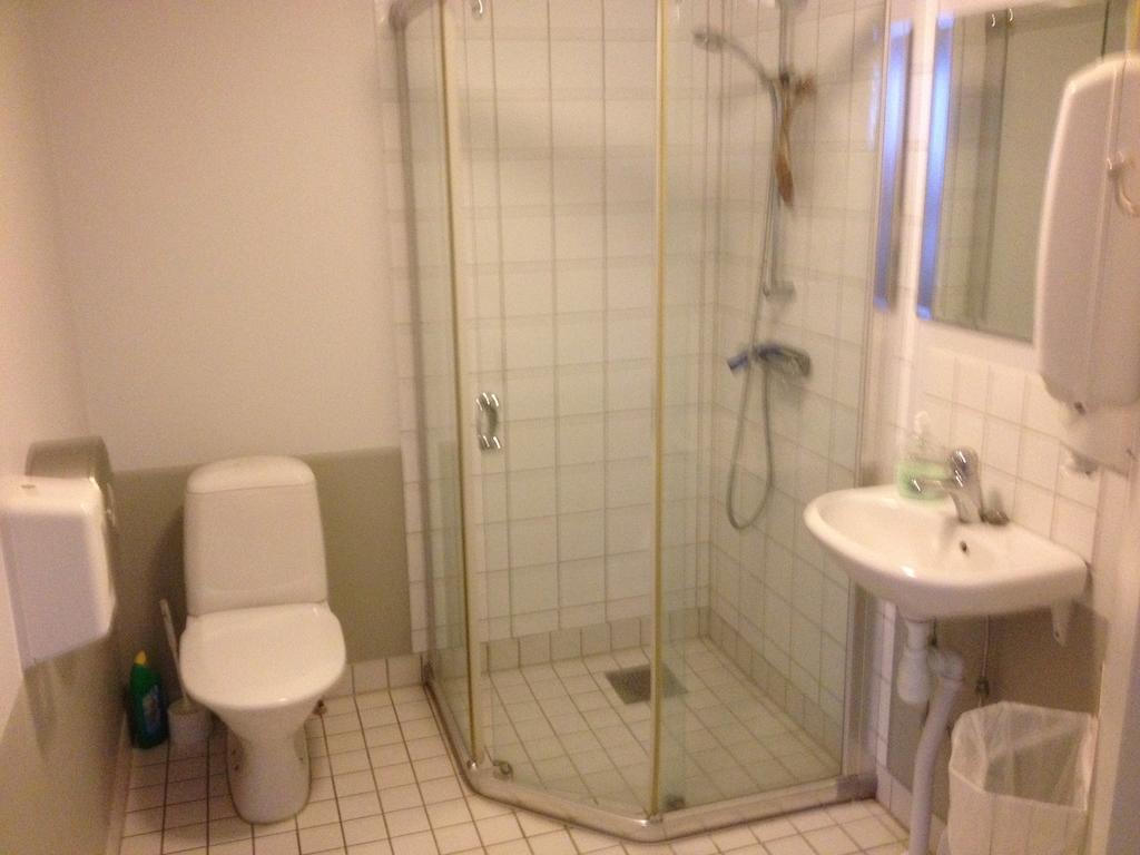 Vagnhärad Tullgarns Vardshus Bed & Breakfast エクステリア 写真